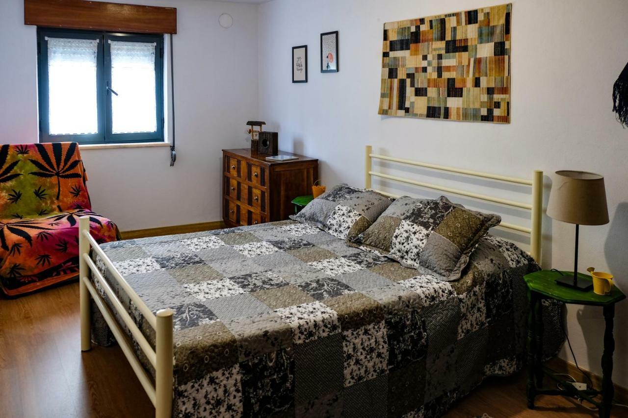Casa Do Ferreiro II Hotel Gois Ngoại thất bức ảnh